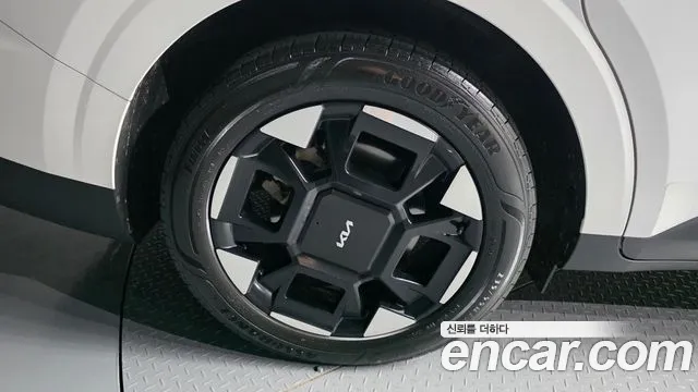 Kia Carnival — Фото автомобиля 5