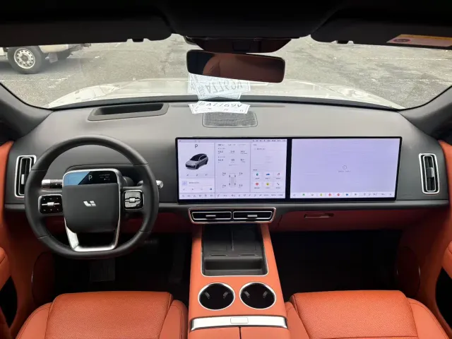 Li Auto L9 — Фото автомобиля 6
