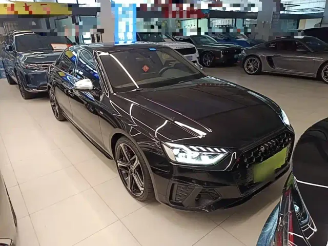 Audi A4L — Фото автомобиля 3