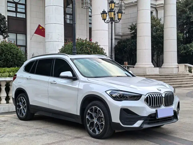BMW X1 — Фото автомобиля 3