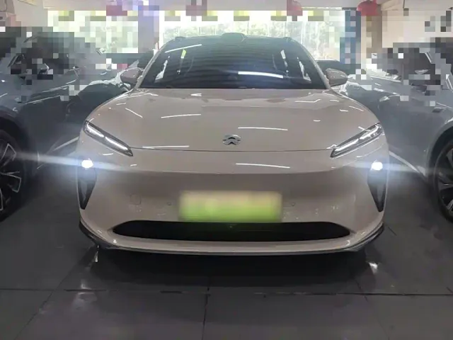 Nio ET5 Touring — Фото автомобиля 2
