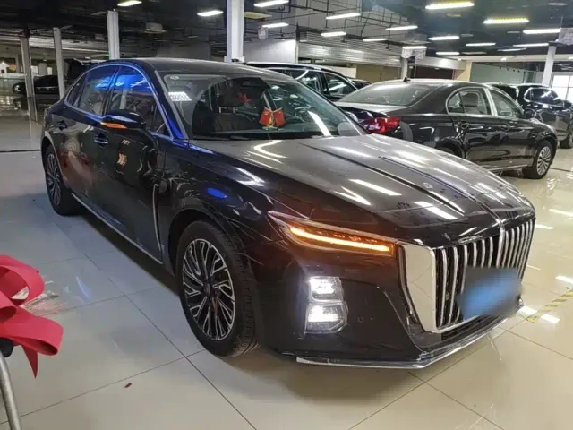 Hongqi H5 — Фото автомобиля 3
