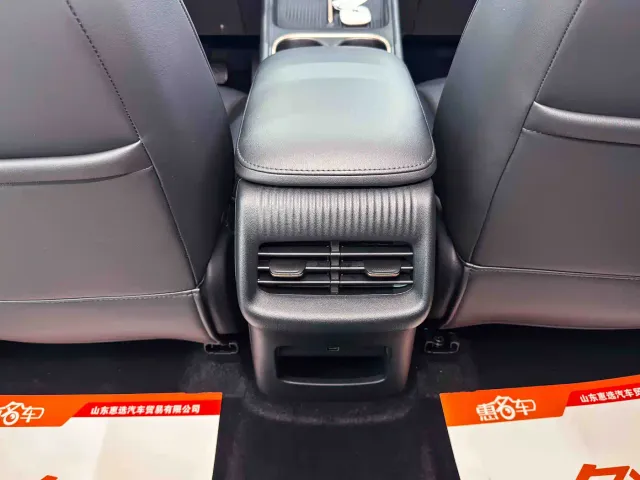 Baojun Yunhai — Фото автомобиля 13