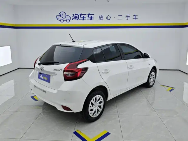 Toyota Vios FS — Фото автомобиля 3