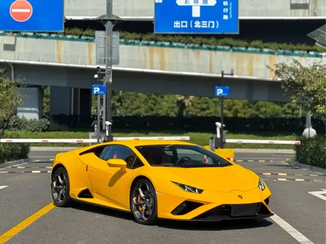 Lamborghini Huracan — Фото автомобиля 2