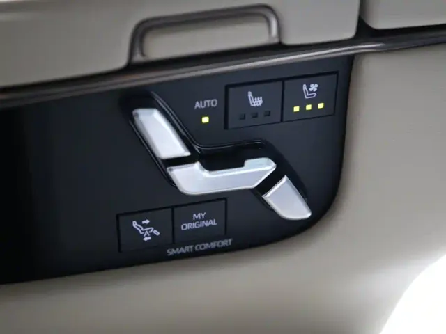 Toyota Vellfire — Фото автомобиля 12