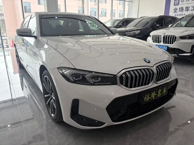 BMW 3 Series — Фото автомобиля 3