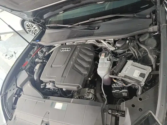 Audi A6L — Фото автомобиля 19