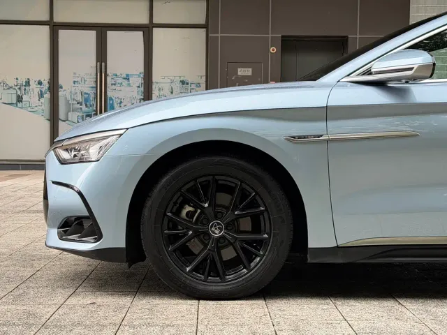 BYD Han — Фото автомобиля 5