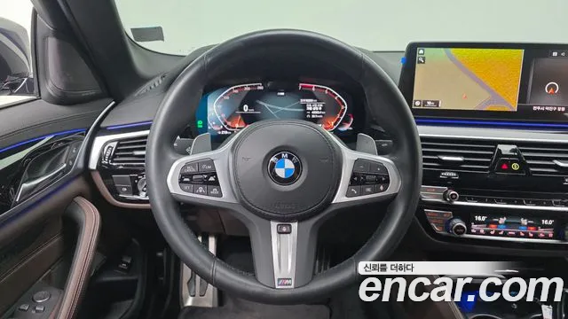 BMW 5-Series 5 серия (G30) 530i xDrive M Sport — Фото автомобиля 14