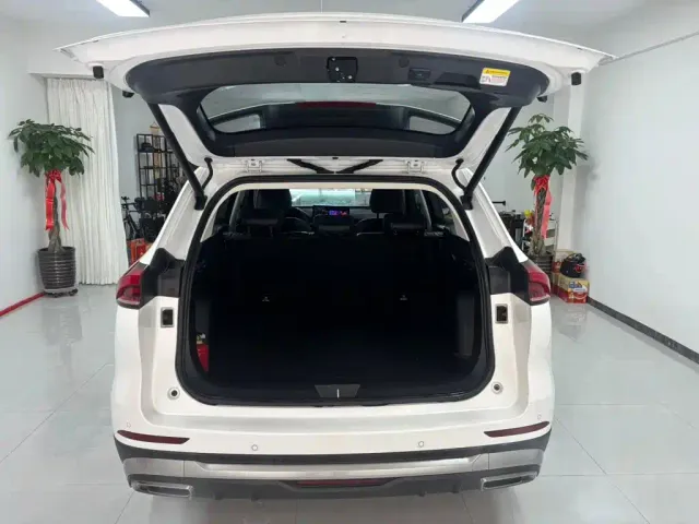 Haval H6 — Фото автомобиля 16