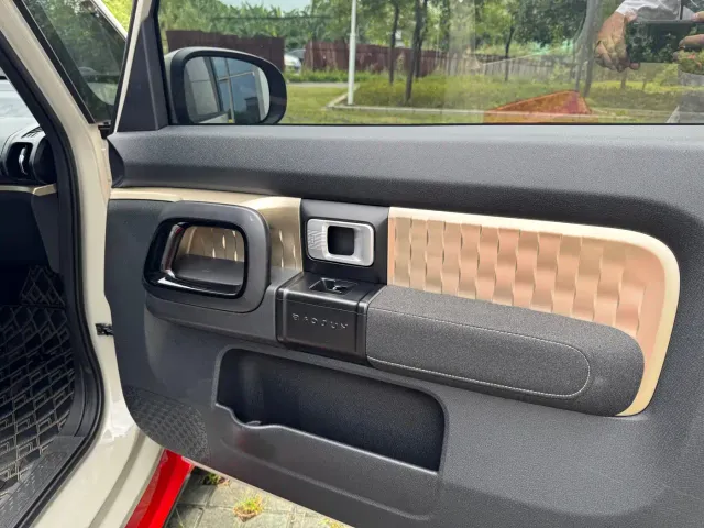 Baojun KiWi EV — Фото автомобиля 19