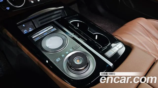 Genesis G80 Бензин 2.5 турбо AWD — Фото автомобиля 8