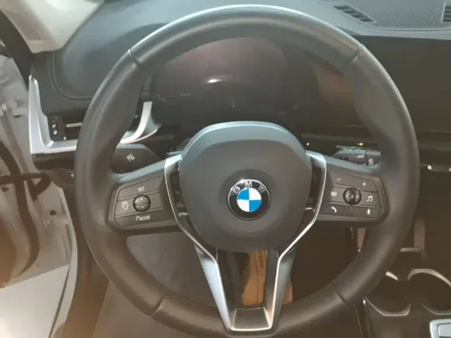 BMW X1 — Фото автомобиля 10