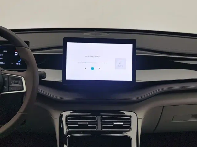 BYD Qin PLUS — Фото автомобиля 12