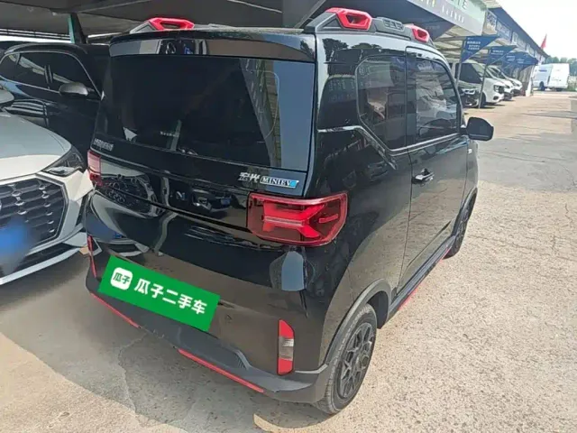 Wuling Hongguang Mini EV — Фото автомобиля 6