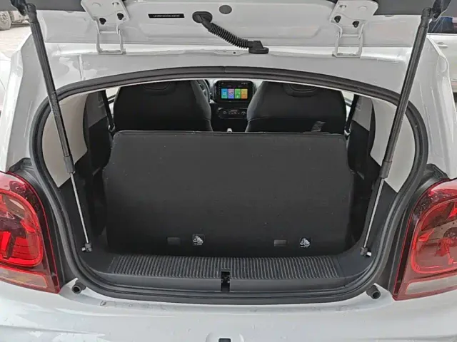 Roewe Clever — Фото автомобиля 14