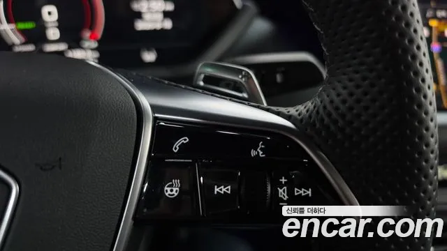 Audi e-tron GT — Фото автомобиля 17
