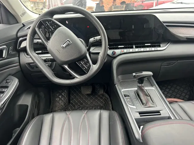 Bestune T55 — Фото автомобиля 5