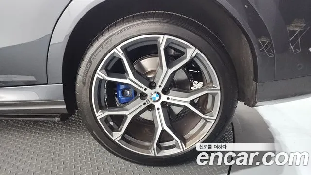 BMW X6 xDrive40i M Sport — Фото автомобиля 19