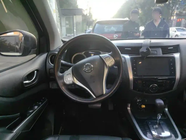 Nissan Terra — Фото автомобиля 6