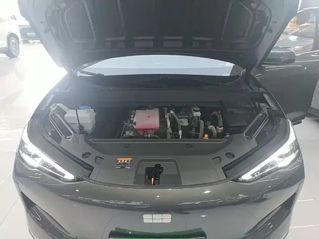 Geely Galaxy E5 — Фото автомобиля 17