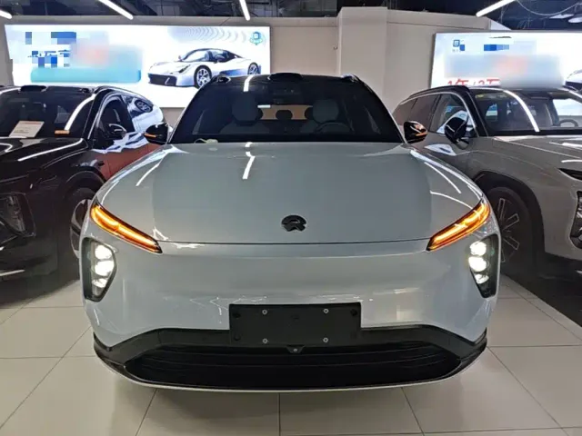 Nio ES6 — Фото автомобиля 2
