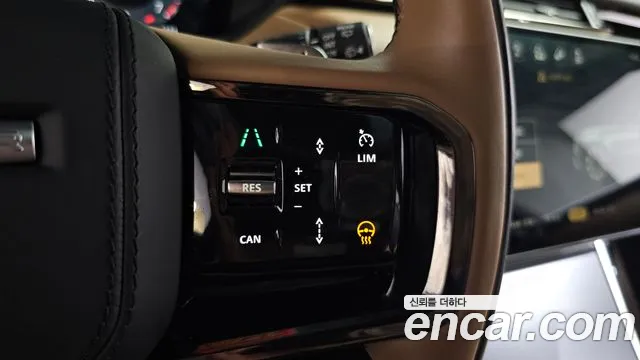 Land Rover Range Rover Velar — Фото автомобиля 28