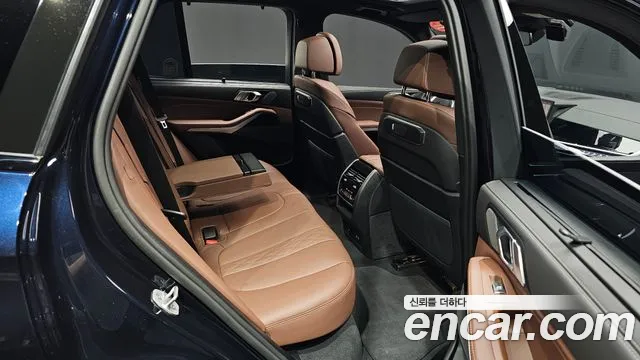 BMW X5 xDrive 40i M Sport — Фото автомобиля 10