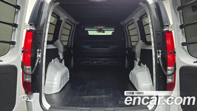 Hyundai Staria Staria L3.5 Карго 3 места — Фото автомобиля 19