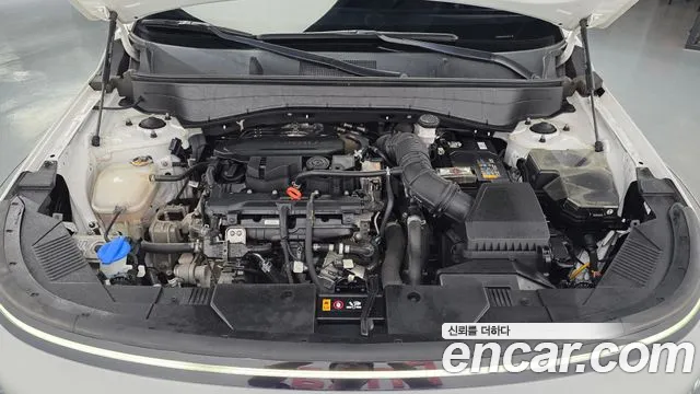 Hyundai Kona Kona (SX2) Бензин 1.6 турбо 2WD — Фото автомобиля 6