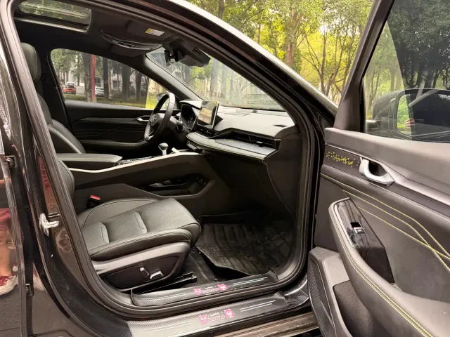 Geely Xingrui — Фото автомобиля 5