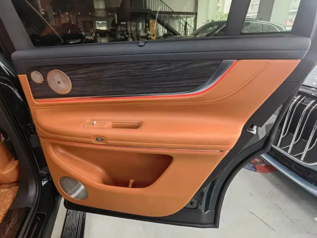 AITO Wenjie AITO M9 2024 Range Extender Max Edition 42kWh 6-seater — Фото автомобиля 21