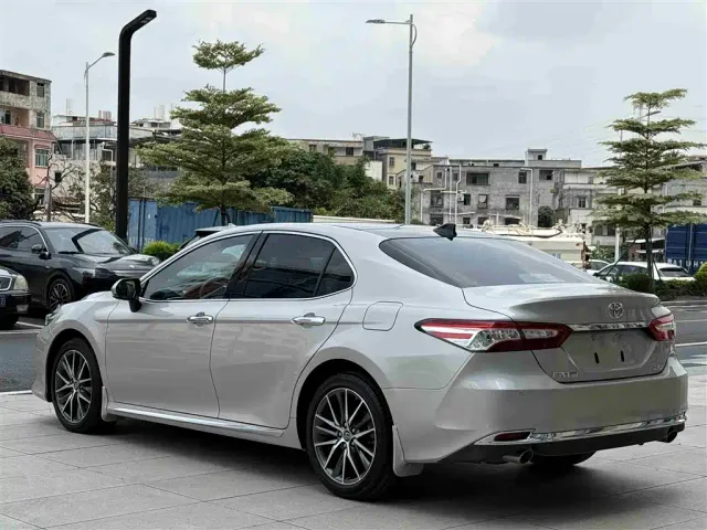 Toyota Camry — Фото автомобиля 4