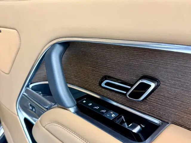 Land Rover Range Rover — Фото автомобиля 17
