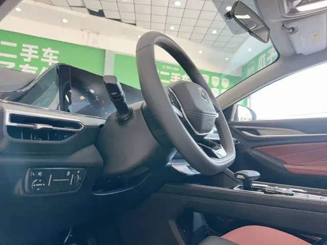 Changan Eado — Фото автомобиля 7