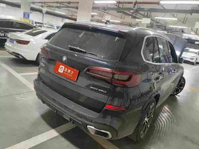 BMW X5 — Фото автомобиля 3