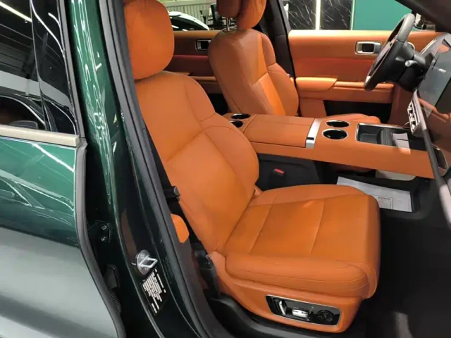 Li Auto L9 — Фото автомобиля 24