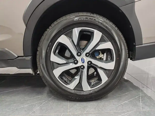 Subaru Outback — Фото автомобиля 17
