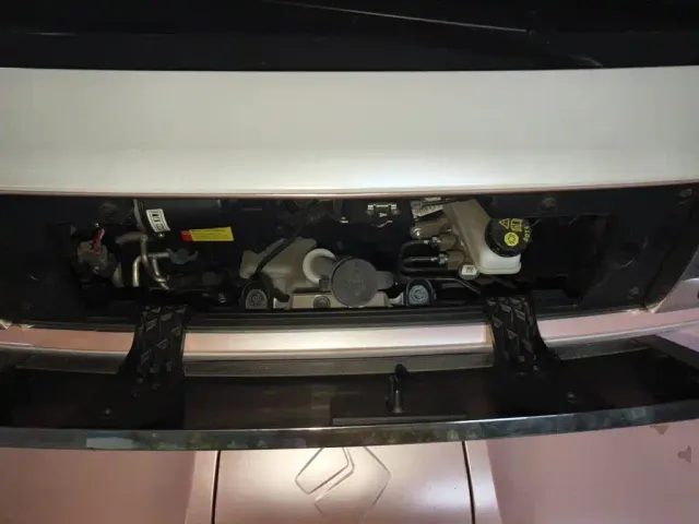 Baojun KiWi EV — Фото автомобиля 16
