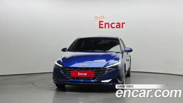 Hyundai AVANTE Avante (CN7) — Фото автомобиля 3