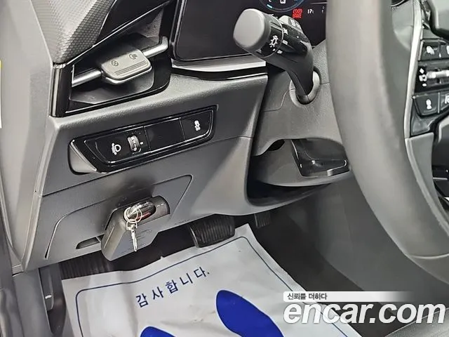 Kia Niro — Фото автомобиля 16