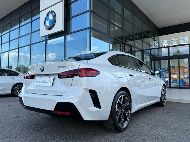 BMW 2 Series — Фото автомобиля 13