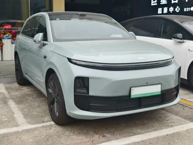 Li Auto L6 — Фото автомобиля 3