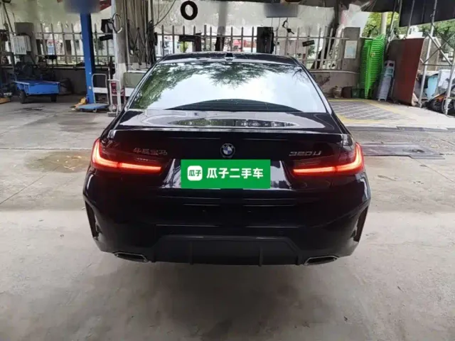 BMW 3 Series — Фото автомобиля 5