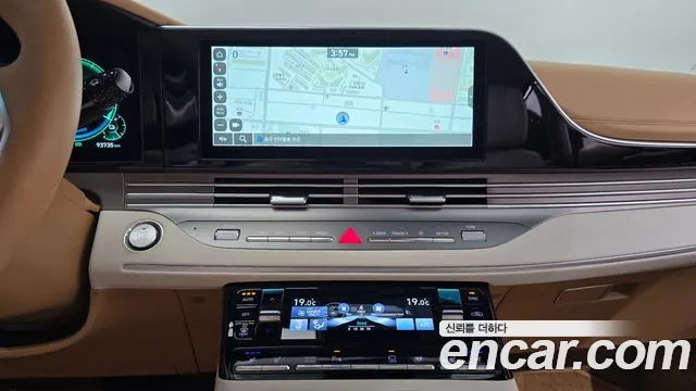 Hyundai Grandeur Exclusive — Фото автомобиля 15