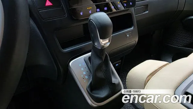 Hyundai Staria — Фото автомобиля 9