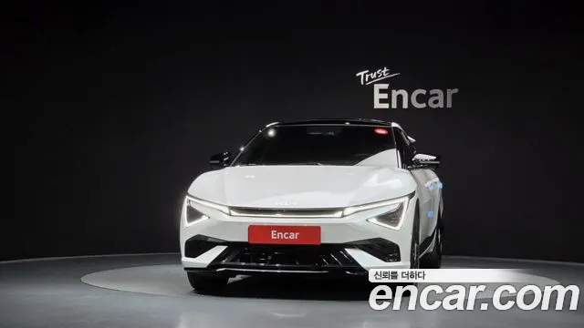 Kia EV6 — Фото автомобиля 2