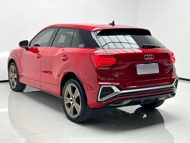 Audi Q2L — Фото автомобиля 4