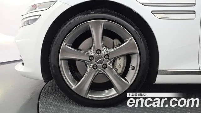 Genesis G80 RG3 — Фото автомобиля 5